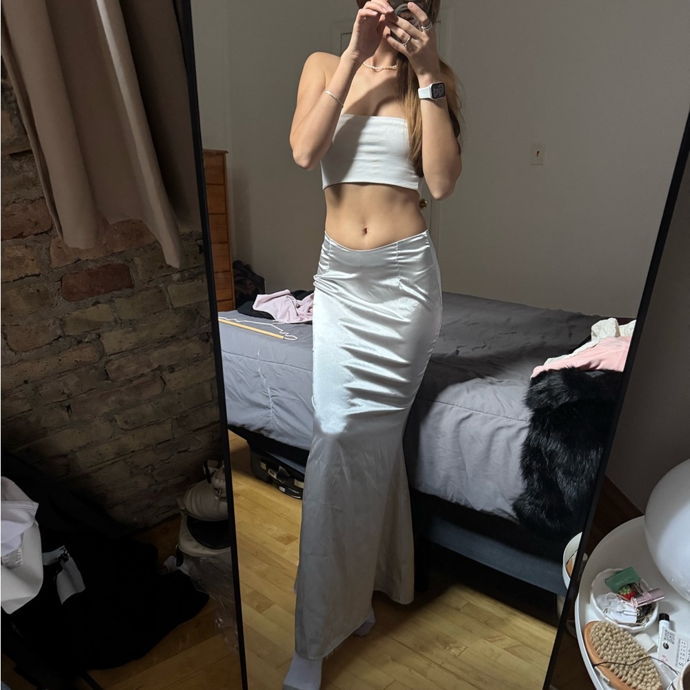 Elegant Silver Maxi Skirt
